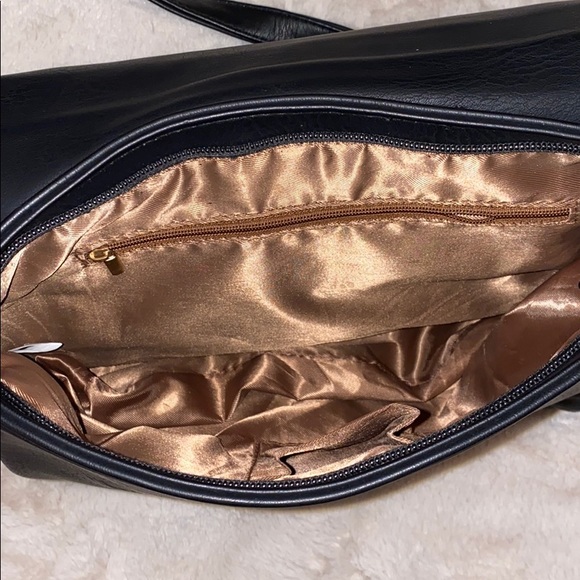 Black Crossbody Leather Purse - Picture 6 of 7